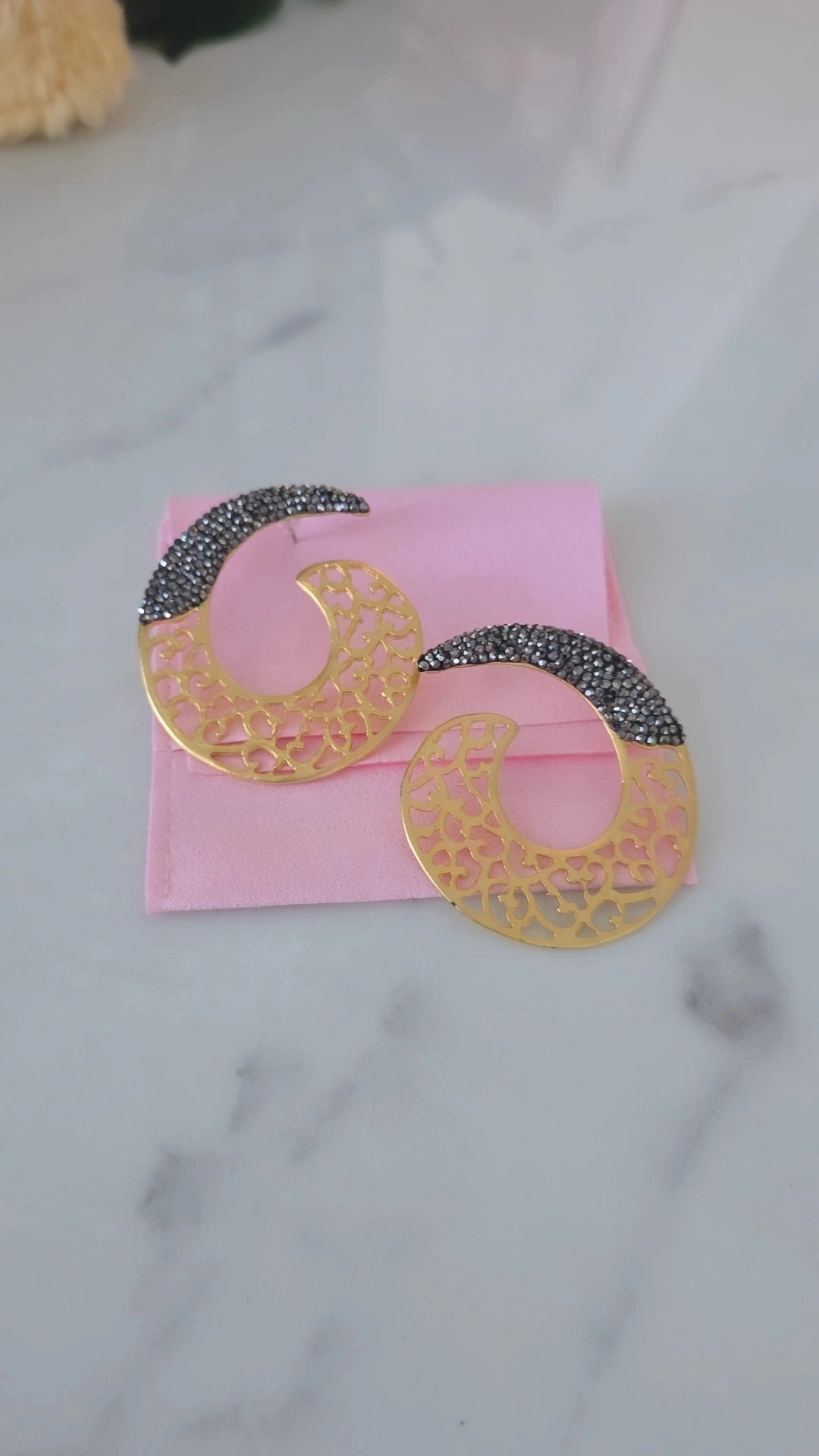 Giana Earrings