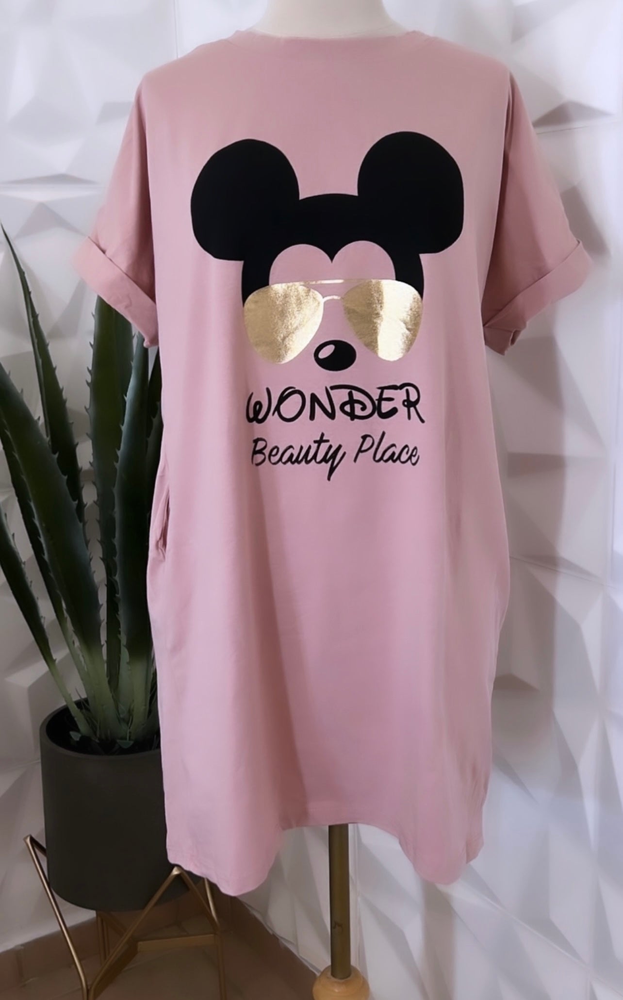 Wonder Beauty Midi Dress