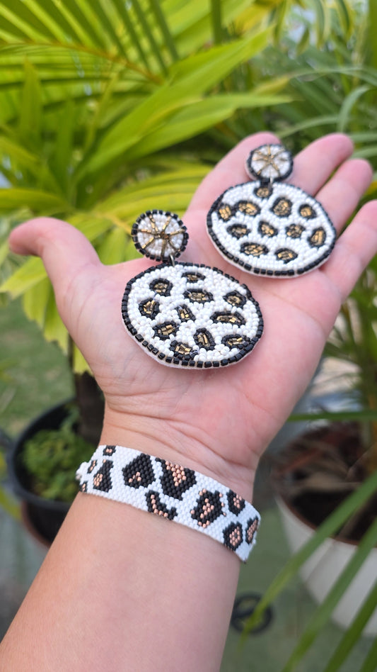 Mía Earrings